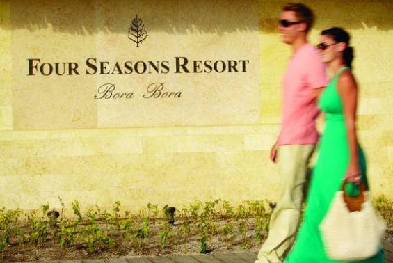Four Seasons Resort Bora Bora Luxhotels (11)