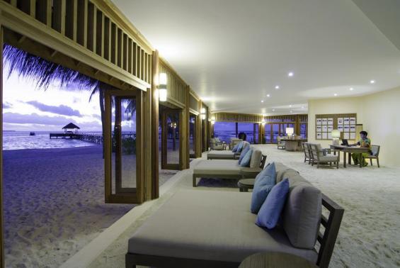 Mirihi Island Resort Luxhotels (11)