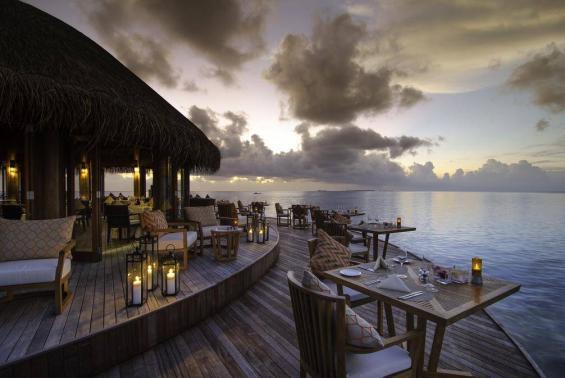 Mirihi Island Resort Luxhotels (12)