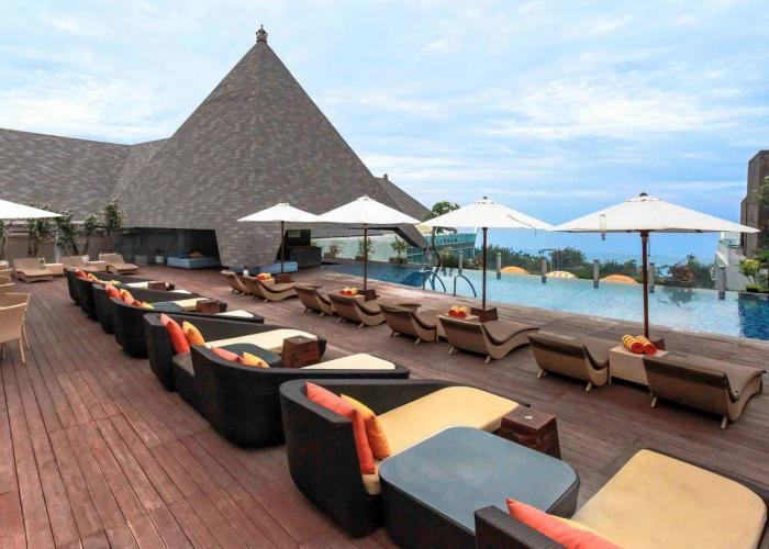 The Kuta Beach Heritage Luxhotels (11)