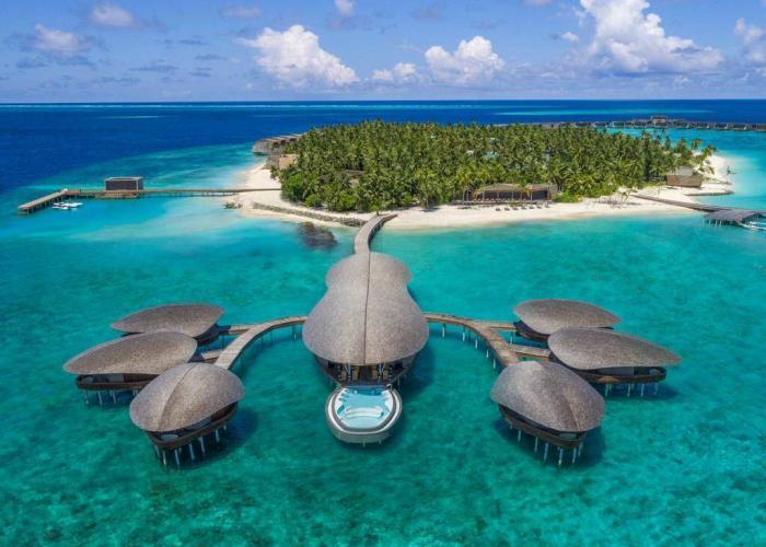 The St. Regis Maldives Vommuli Resort Luxhotels (2)