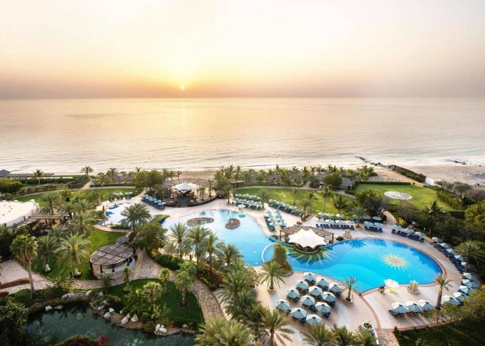 Le Meridien Al Aqah Beach Resort luxhotels (9)