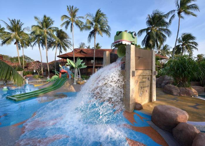 Meritus Pelangi Beach Resort And Spa luxhotels (7)