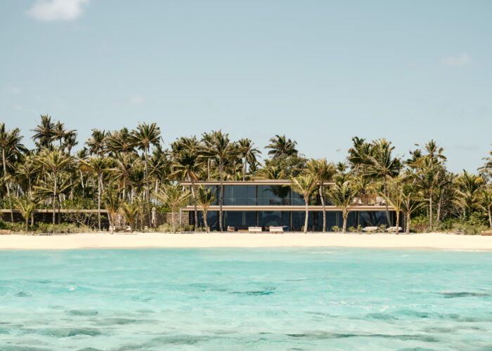 Patina Maldives Beach House Luxhotels (2)