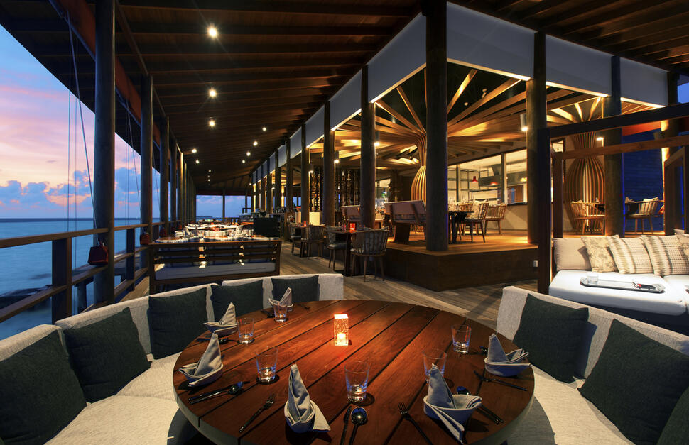 OZEN Life MAdhoo luxhotels